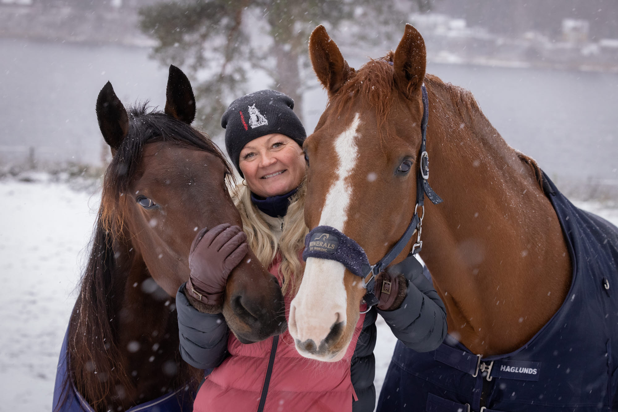 Maria Holmberg med hästar